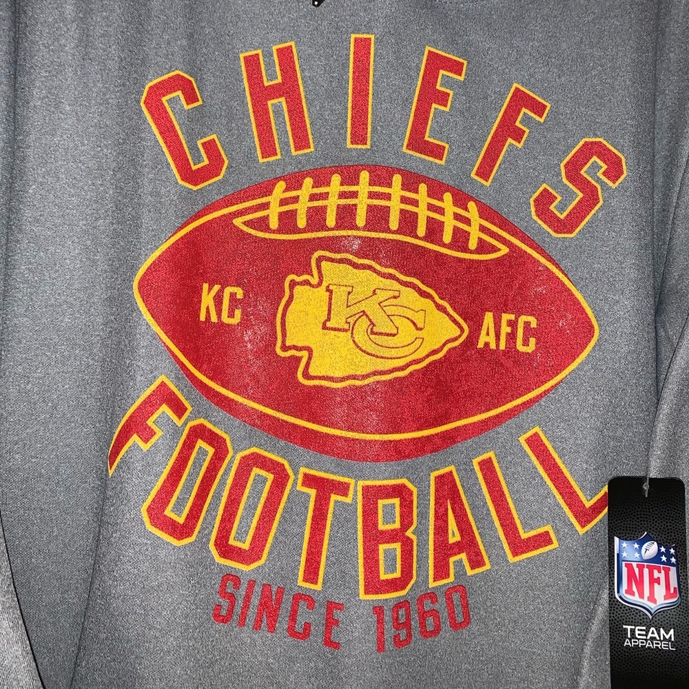 πποΈ Kansas City Chiefs NFL Football GameDay Hoodie ποΈπ - Picture 3 of 8